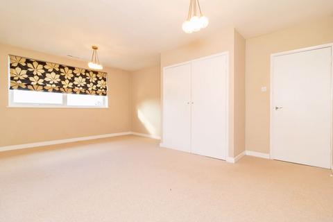 9 Westview Road, Warlingham, CR6 9JD
