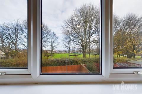 13 Aintree Drive, Cardiff, CF5 5BD
