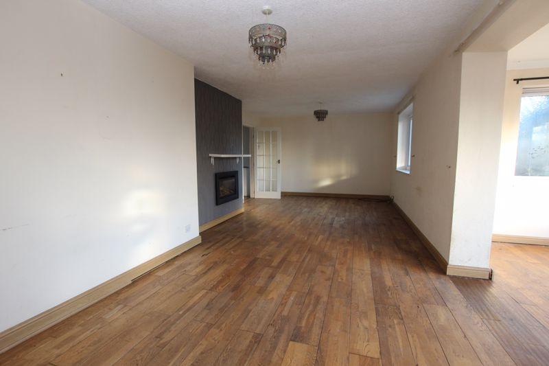 Living/dining room