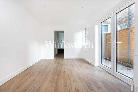 2 bedroom apartment to rent, Drayton Road, London, N17