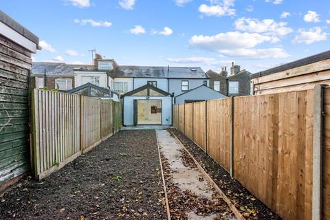 10 Albert Street, Windsor, SL4 5BU