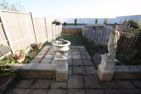 27 Summit Road, Northolt, UB5 5HJ
