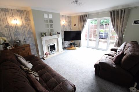 3 bedroom semi-detached house for sale - Borras, Wrexham