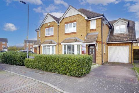 4 bedroom terraced house for sale, Punchard Crescent, Enfield