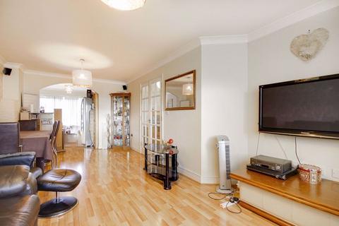 4 bedroom terraced house for sale, Punchard Crescent, Enfield