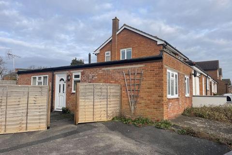 1 bedroom semi-detached bungalow for sale - Vale Avenue, Grove