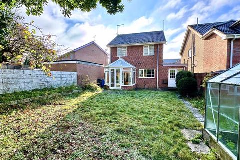 4 bedroom detached house for sale, Cherita Court, Poole BH15