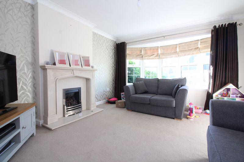 Copper Beech Drive, Kingswinford DY6 3 bed house for sale £329,000