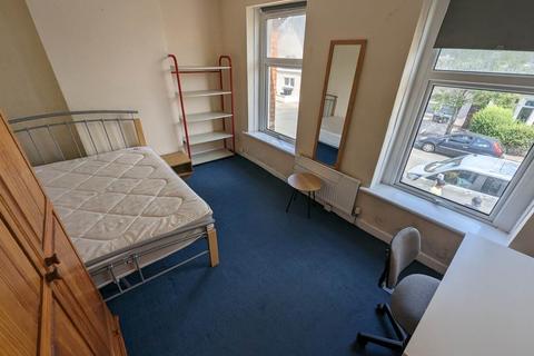 3 bedroom house to rent - Harriet Street, Cathays, Cardiff