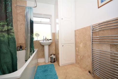 123 Stonegate Road, Leeds, LS6 4PQ