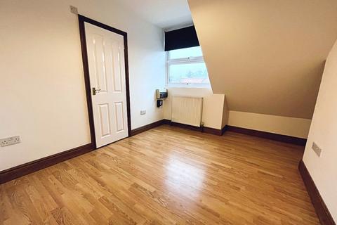 1 bedroom in a house share to rent, Holland Road, Felixstowe