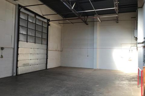 Warehouse to rent - Watling Street, Milton Keynes MK3