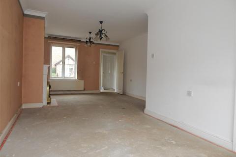 3 bedroom townhouse for sale, Williamson Close, Ripon
