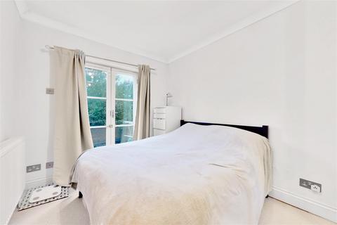 1 bedroom apartment to rent, Petworth Street, Battersea