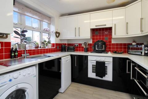2 bedroom terraced house for sale - Doublegates Court, Ripon