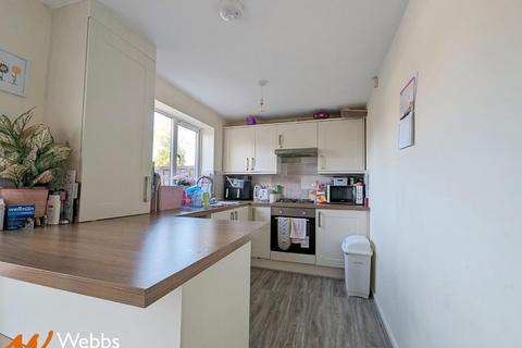 3 bedroom semi-detached house to rent - Brownhills Road, Cannock WS11