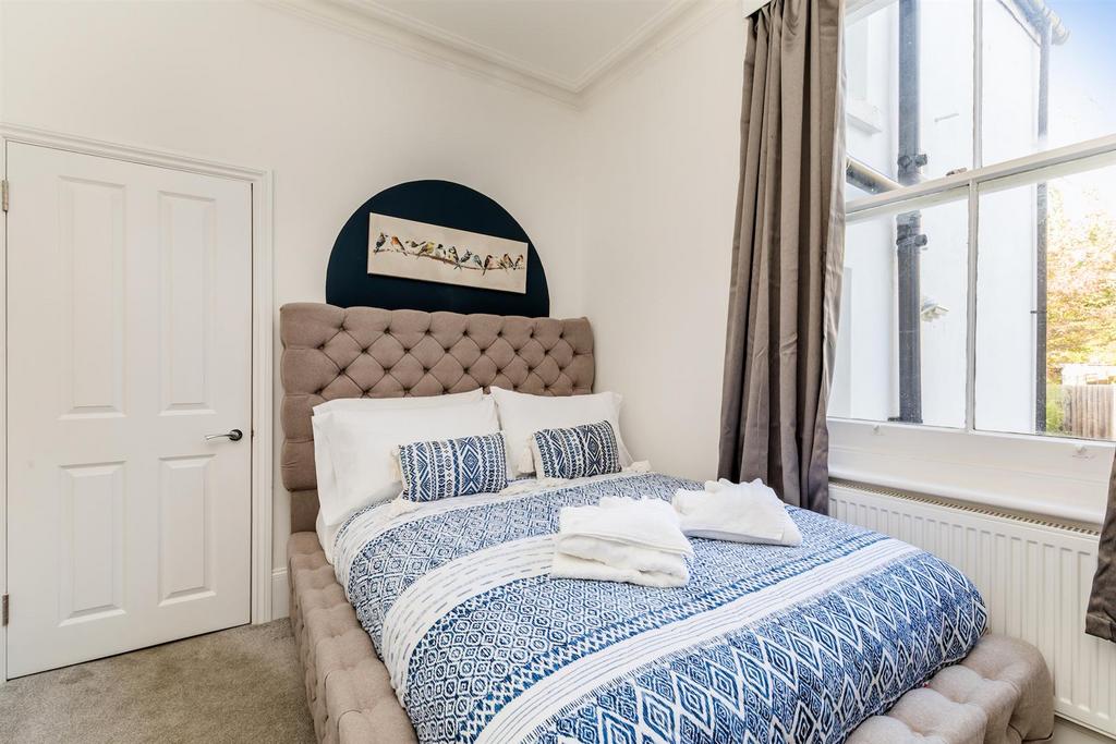 Ditchling Rise, 93, Middle Flat-7.JPG