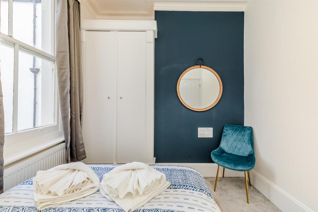 Ditchling Rise, 93, Middle Flat-13.JPG