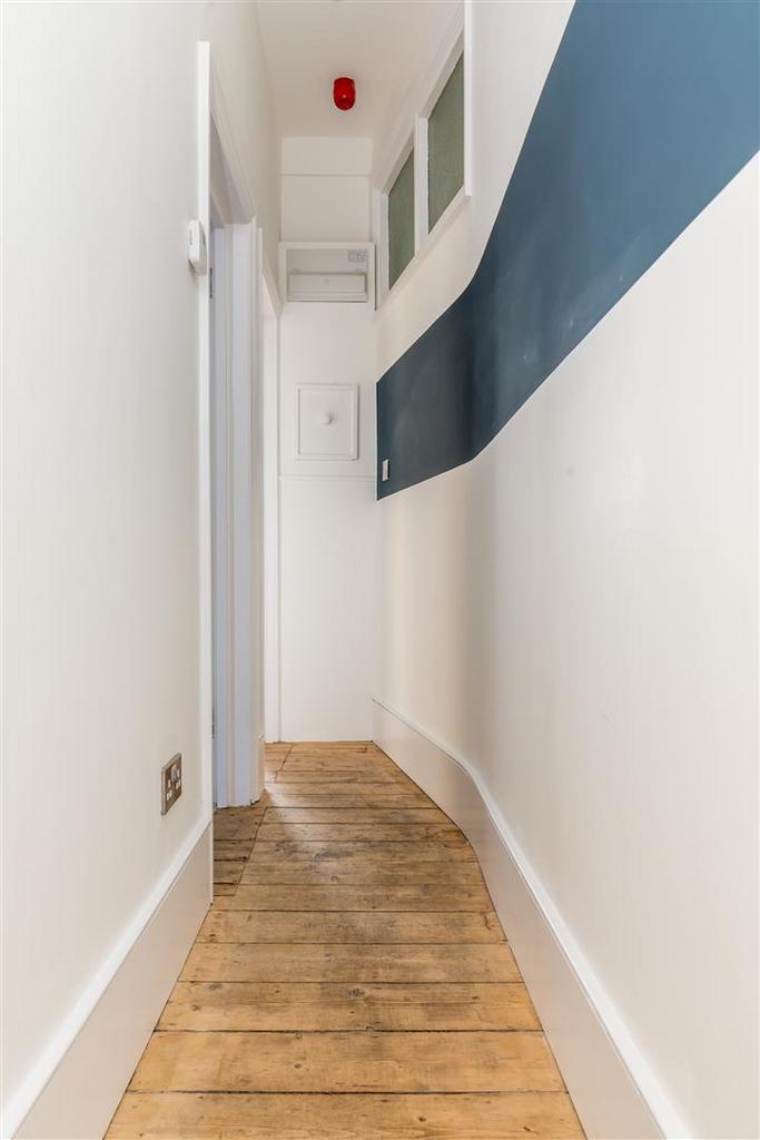 Ditchling Rise, 93, Middle Flat-15.JPG