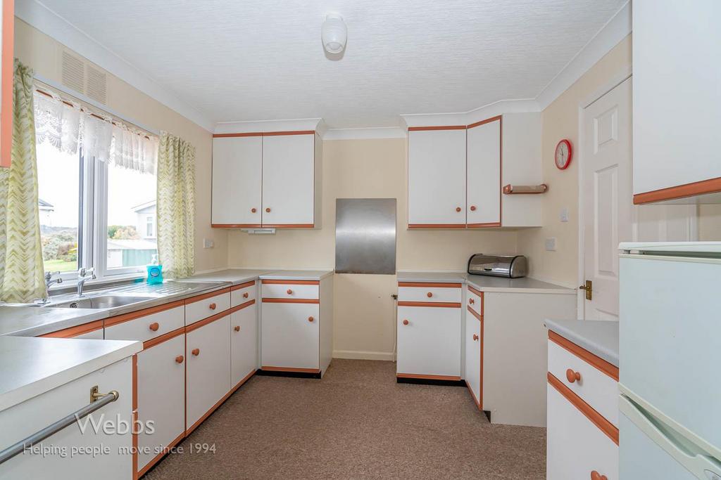 Ling Road, Cannock WS12 2 bed mobile home for sale £130,000
