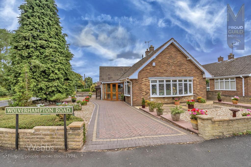 Wolverhampton Road, Cannock WS11 3 bed detached bungalow for sale £