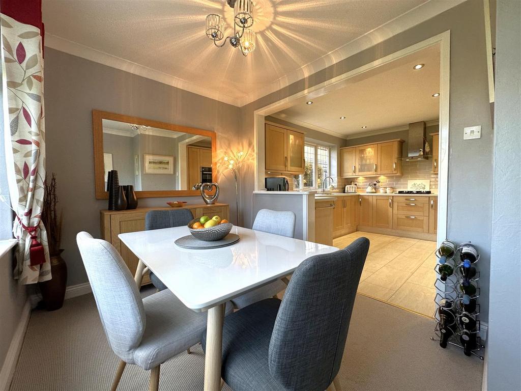 The Green, Elston, Newark 4 bed detached bungalow for sale £395,000