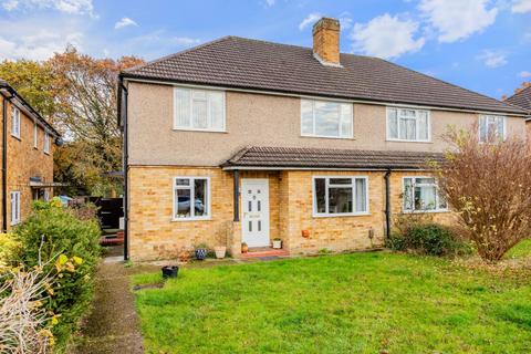 207 Ardrossan Gardens, Worcester Park, KT4 7AZ
