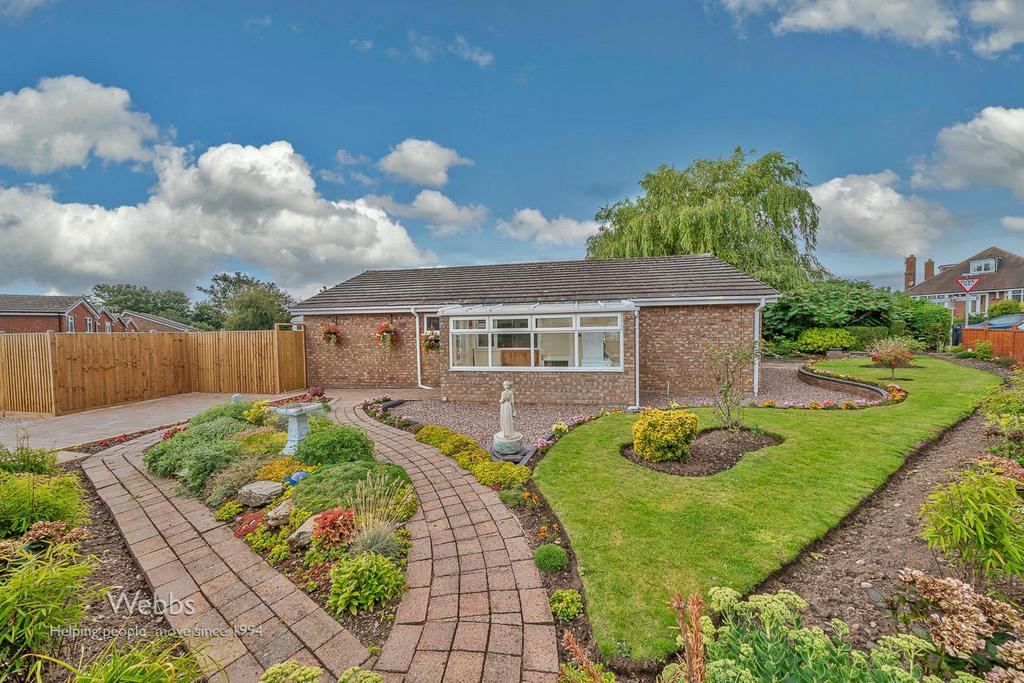 Chorley Road, Burntwood WS7 2 bed detached bungalow for sale £325,000