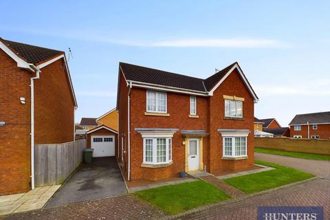 4 bedroom detached house for sale, Derwent Gardens, Bridlington