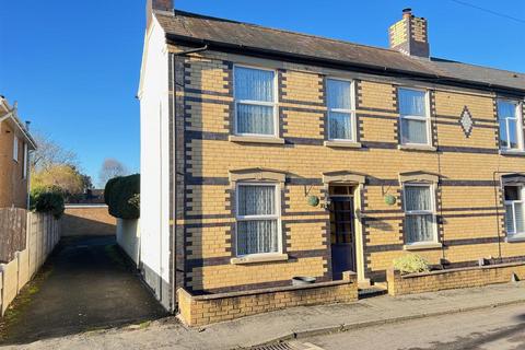 2 bedroom semi-detached house for sale, Cross Street, Stourbridge, DY8 3XE