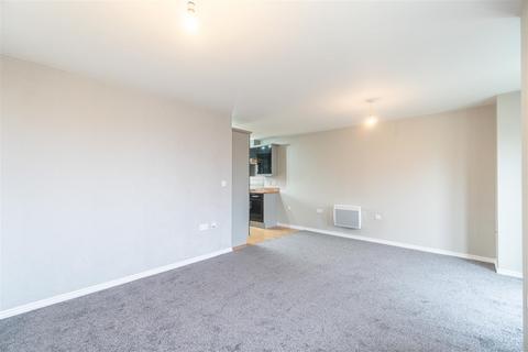 2 bedroom flat for sale, Moor Street, Brierley Hill, DY5 3SP