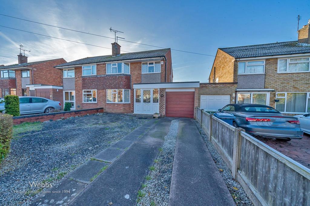 Camborne Close, Stafford ST17 3 bed semidetached house for sale £249,000