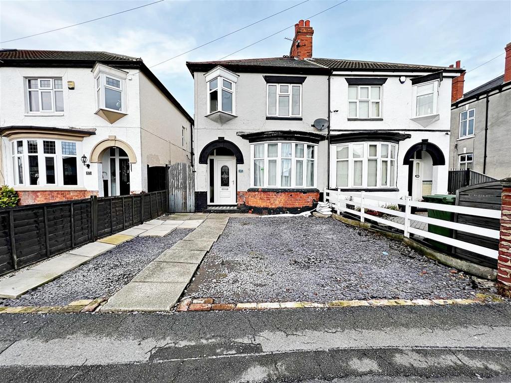 Suggitts Lane, Cleethorpes, N.E.... 3 bed semidetached house £110,000