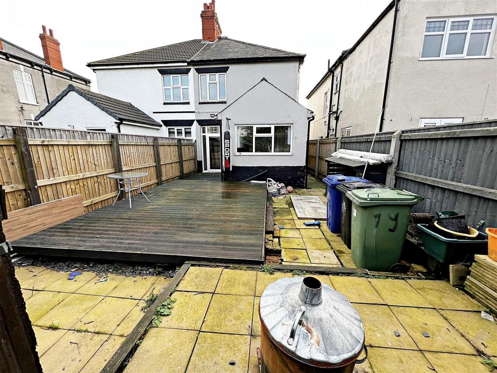Suggitts Lane, Cleethorpes, N.E.... 3 bed semidetached house £110,000