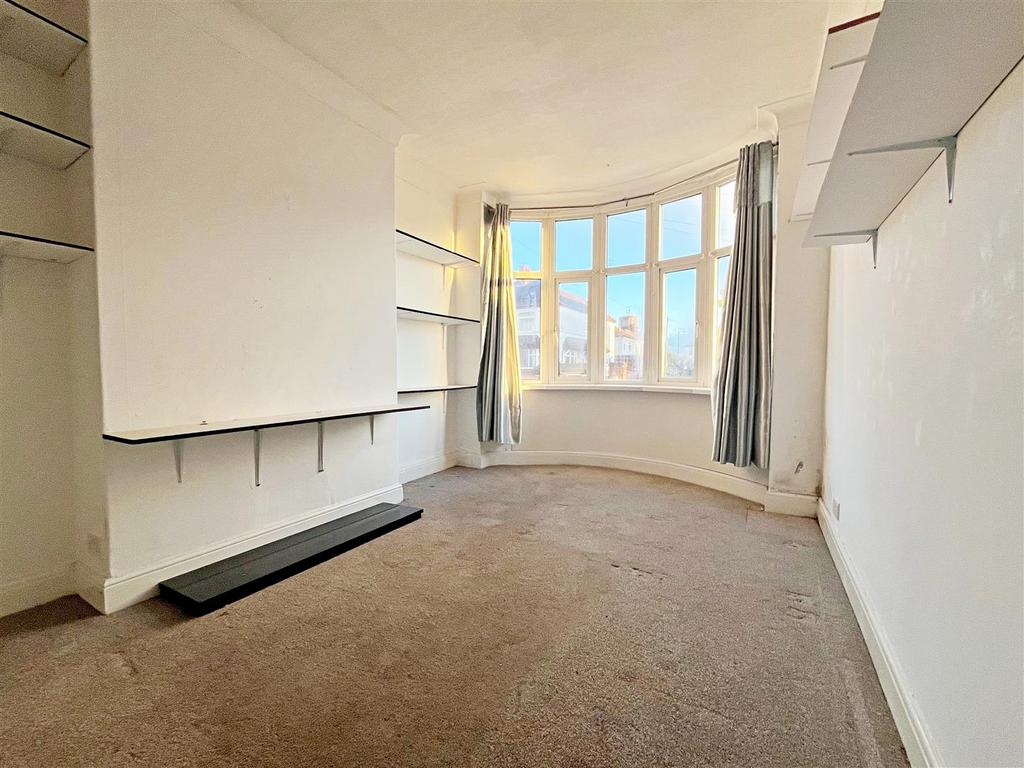 Suggitts Lane, Cleethorpes, N.E.... 3 bed semidetached house £110,000