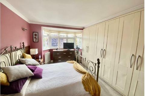 5 bedroom semi-detached house for sale, Burton Lane, Goffs Oak