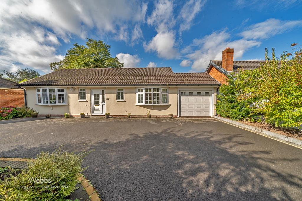 Walsall Wood Road, Walsall WS9 2 bed detached bungalow for sale £425,000