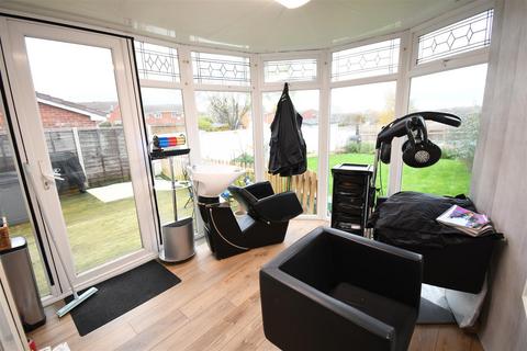 3 Overberry Orchard, Leamington Spa, CV33 9SJ