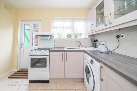 72 Irvine Road, Bloxwich, Walsall, WS3 2EA