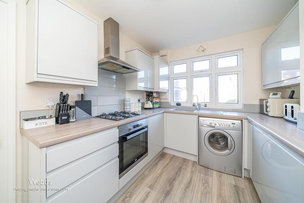 Bevan Lee Road, Cannock WS11 2 bed semidetached house for sale £170,000