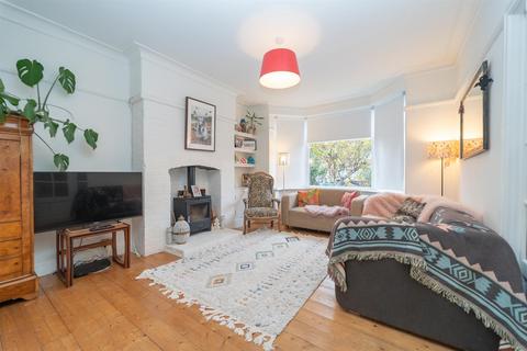 4 bedroom semi-detached house for sale - Vicars Road, Chorlton Green, Manchester