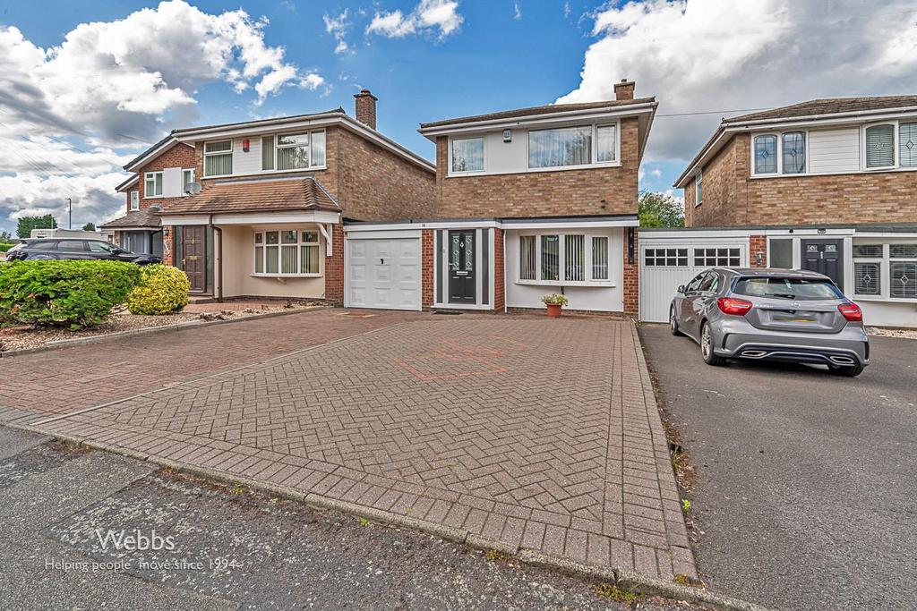 Cherwell Drive, Brownhills, Walsall WS8 3 bed link detached house for sale £240,000