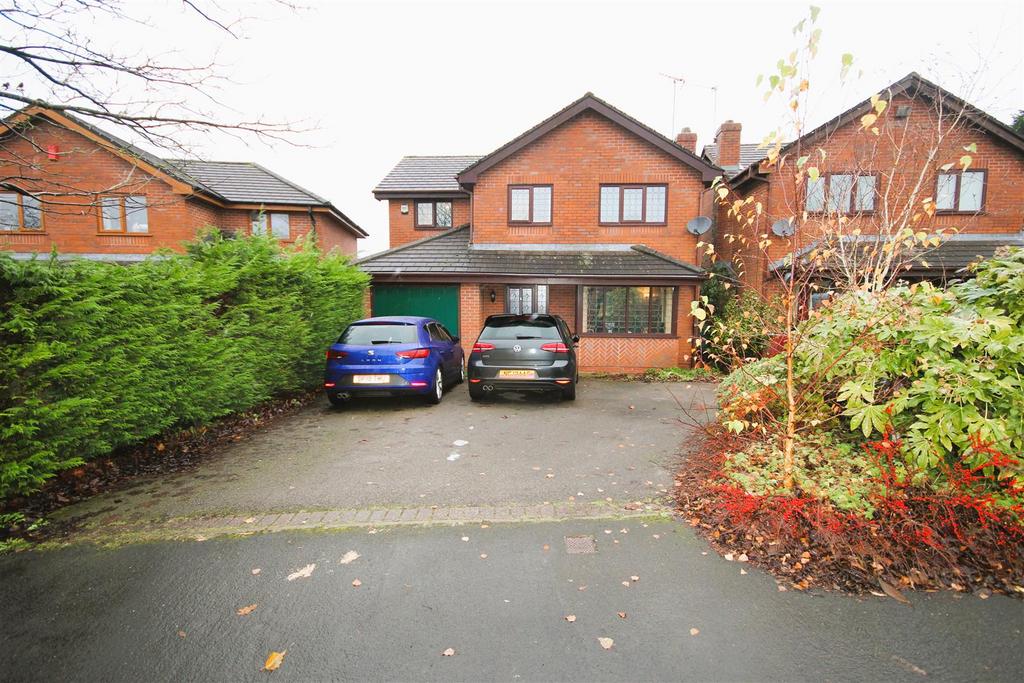 6 Coleridge Drive, Cheadle 5 bed detached house for sale £340,000
