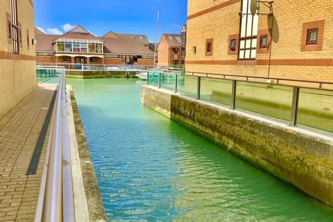 Property for sale, Emerald Quay, Shoreham-By-Sea