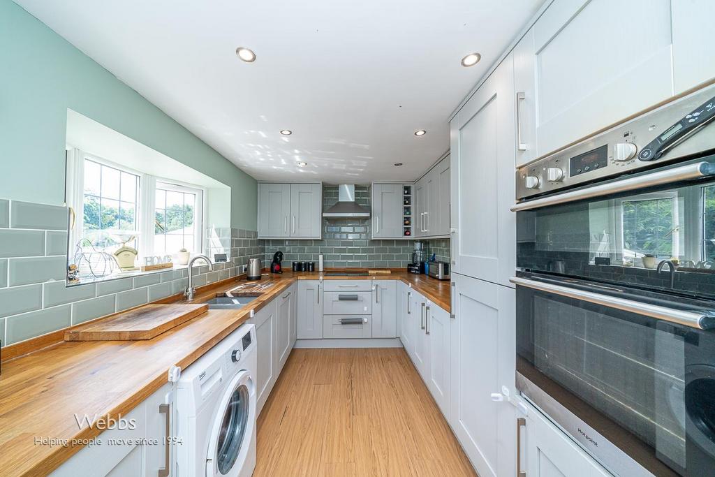 Rawnsley Road, Hednesford, Cannock WS12 3 bed cottage for sale £399,995