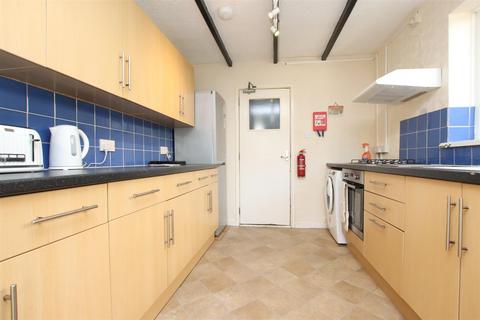 4 bedroom house to rent - Douglas Road, Bristol BS7