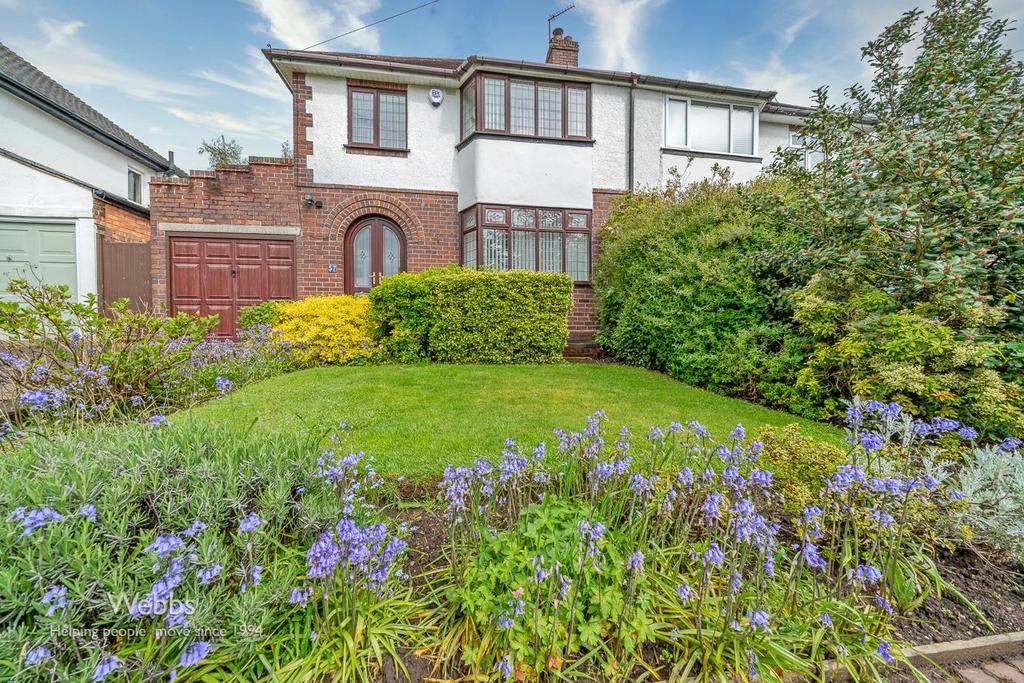 Stoney Lane, Bloxwich, Walsall WS3 3 bed semidetached house for sale £285,000