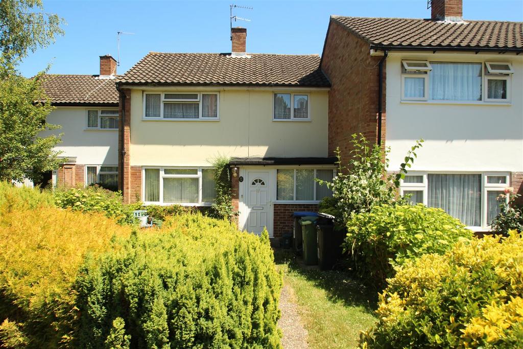 Woodview, Hemel Hempstead 3 bed terraced house £1,550 pcm (£358 pw)