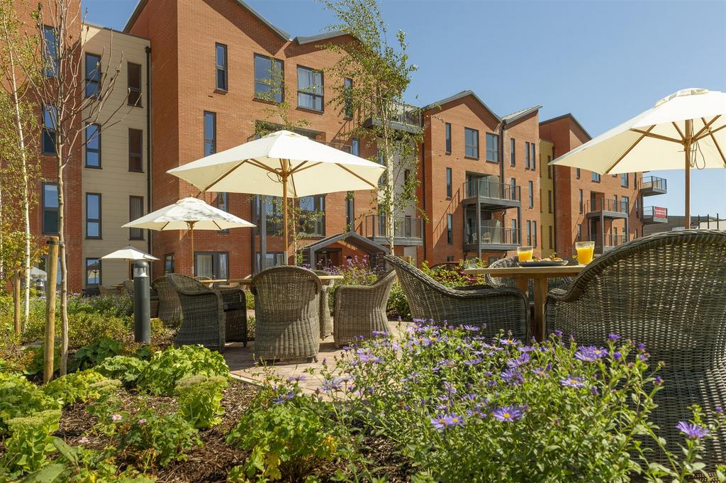 2285 LLN GLC RLP EXT 4 (1).jpg