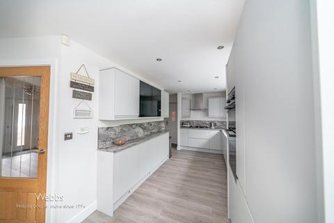 28 Bealeys Close, Walsall, WS3 2JP